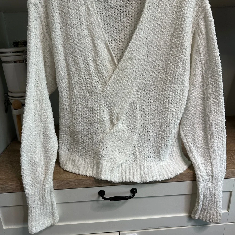 Free People Sweater Womens XS‎ White Twist Front Surplice V-Neck Textured Knit